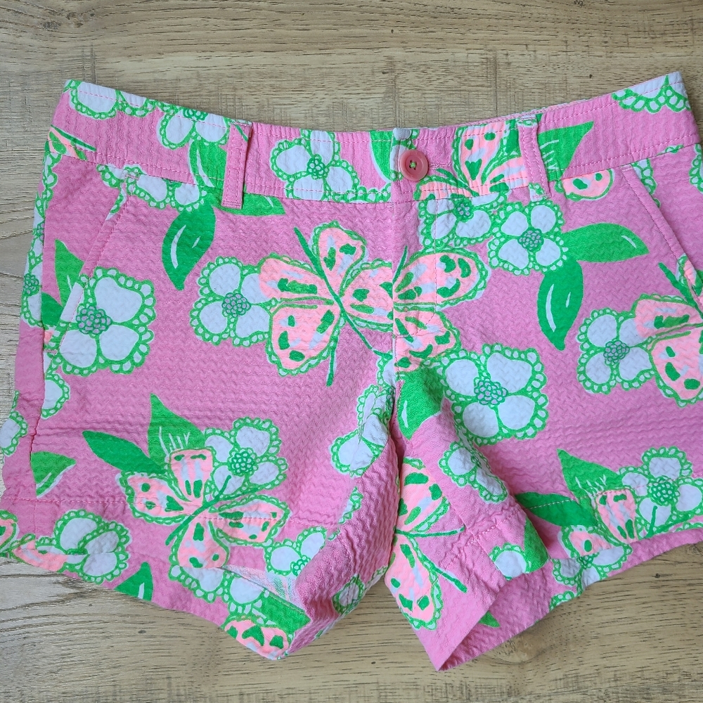 Lilly Pulitzer Pink Butterfly Callahan shorts size 4 EUC